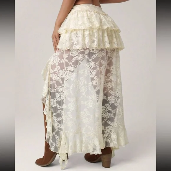 Stagecoach Coachella Cream Lace Tiered Hi-Low Maxi Skirt - Picture 4 of 5